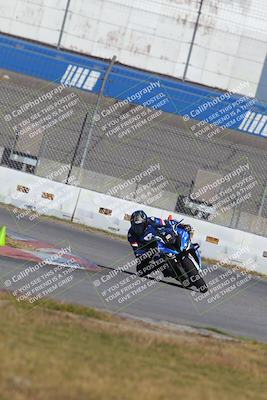 media/Nov-26-2022-Fastrack Riders (Sat) [[b001e85eef]]/Level 3/Session 3 Outside Turn 9/